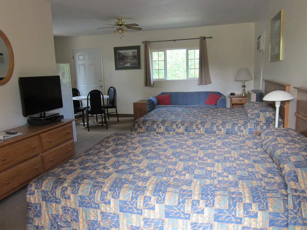 Clearwater Valley Resort Room photo